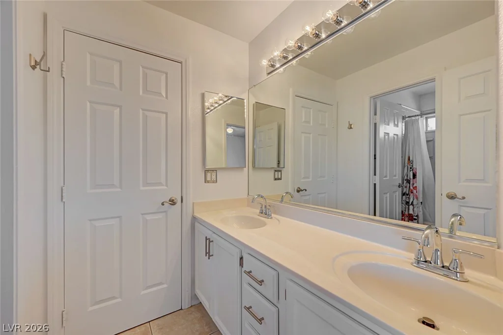 935 Highland Trails, Henderson, NV 89015