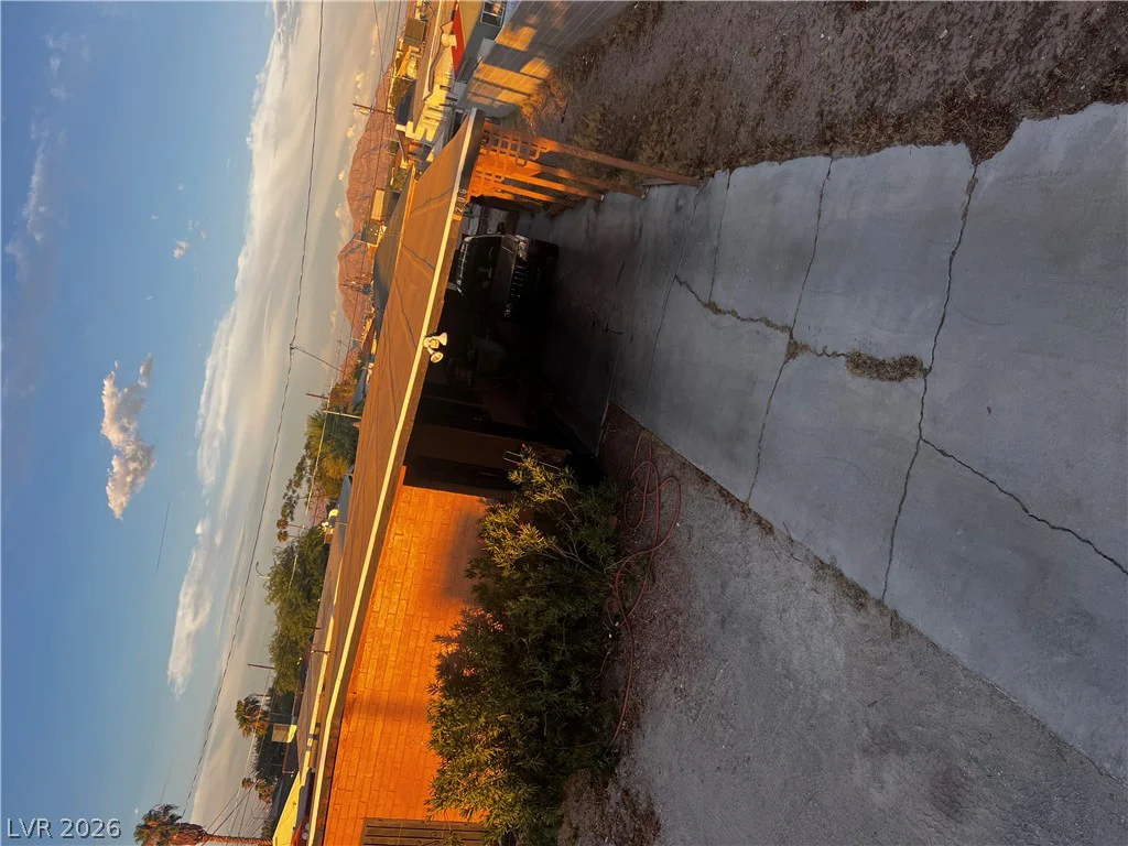 1206 I, Las Vegas, NV 89106