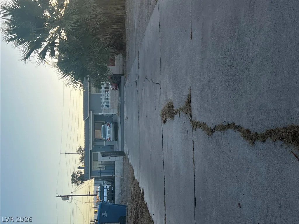 1206 I, Las Vegas, NV 89106