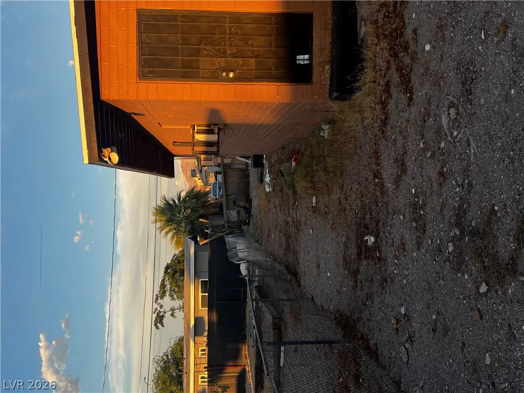1206 I, Las Vegas, NV 89106