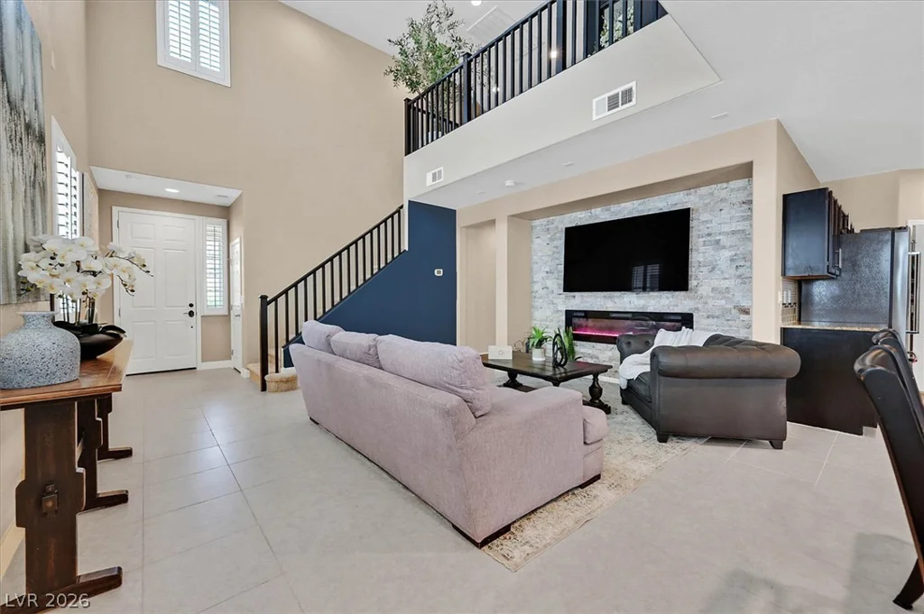 8830 Whitewater Autumn, Las Vegas, NV 89148