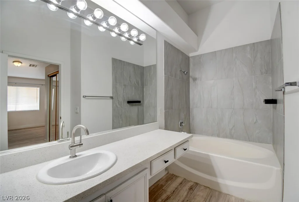 2110 Los Feliz, Las Vegas, NV 89156