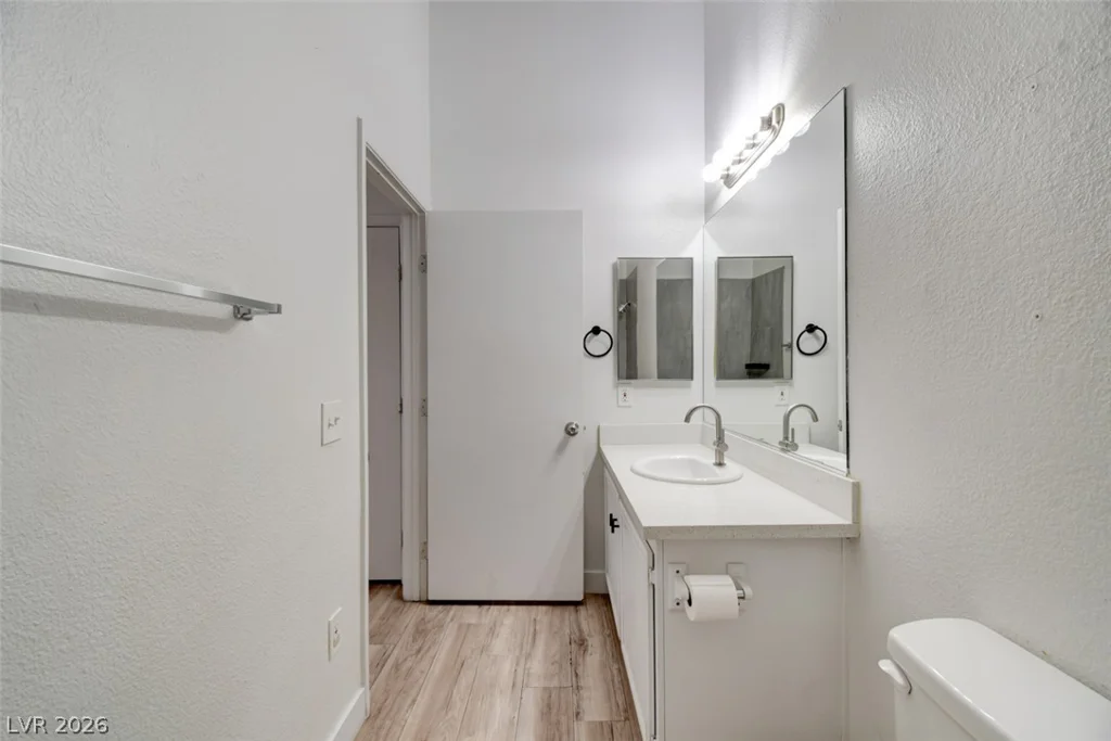 2110 Los Feliz, Las Vegas, NV 89156