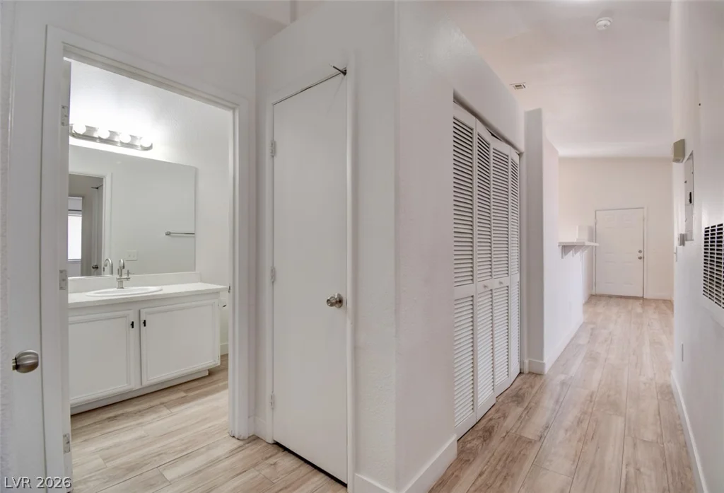 2110 Los Feliz, Las Vegas, NV 89156
