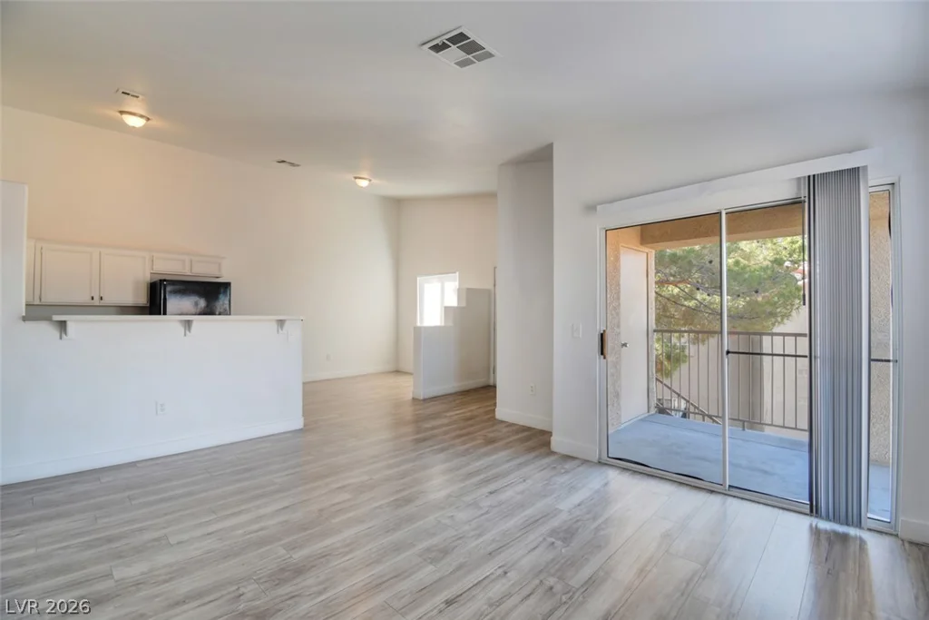 2110 Los Feliz, Las Vegas, NV 89156