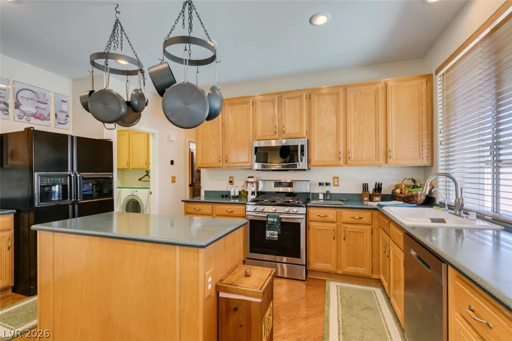2578 Cornerbrook, Henderson, NV 89052