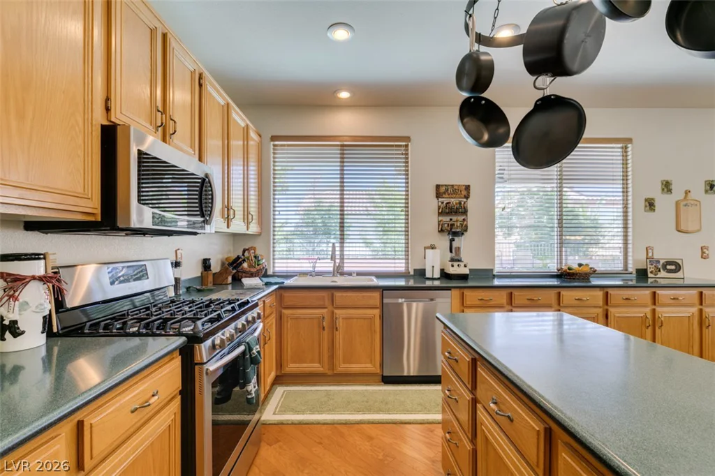 2578 Cornerbrook, Henderson, NV 89052