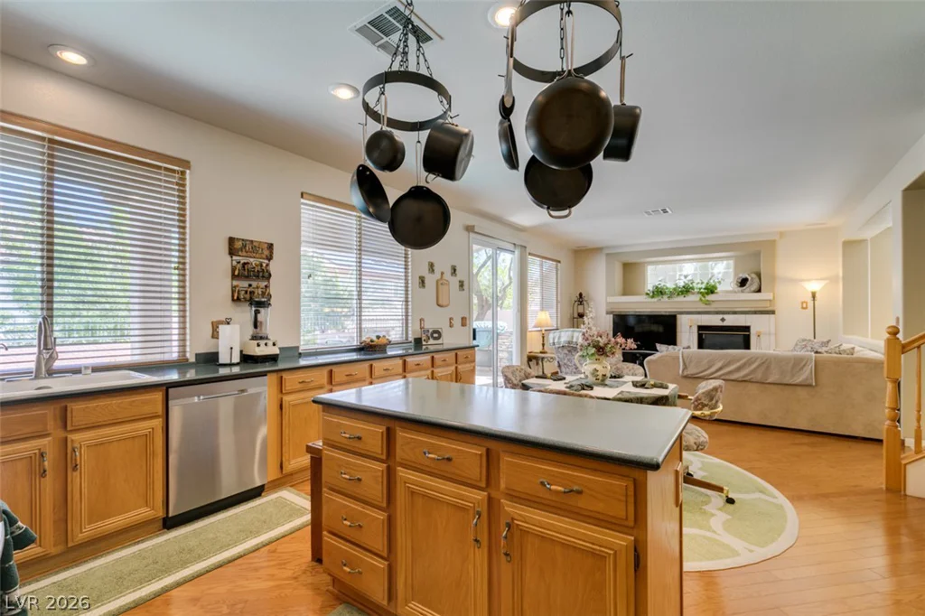 2578 Cornerbrook, Henderson, NV 89052
