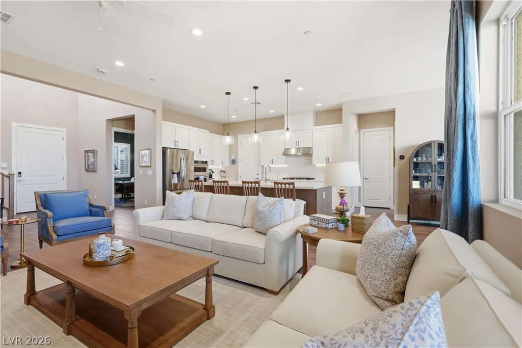 10196 Pleasant Knoll, Las Vegas, NV 89166