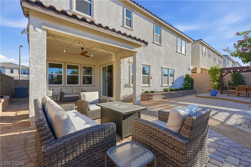 10196 Pleasant Knoll, Las Vegas, NV 89166