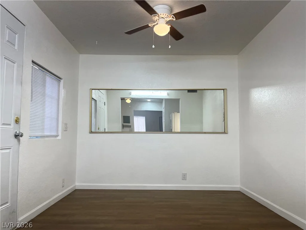 3974 Palos Verdes, Las Vegas, NV 89119