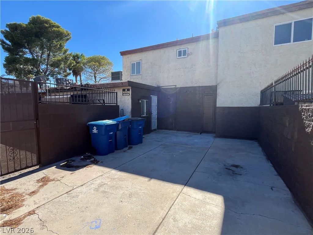 3974 Palos Verdes, Las Vegas, NV 89119