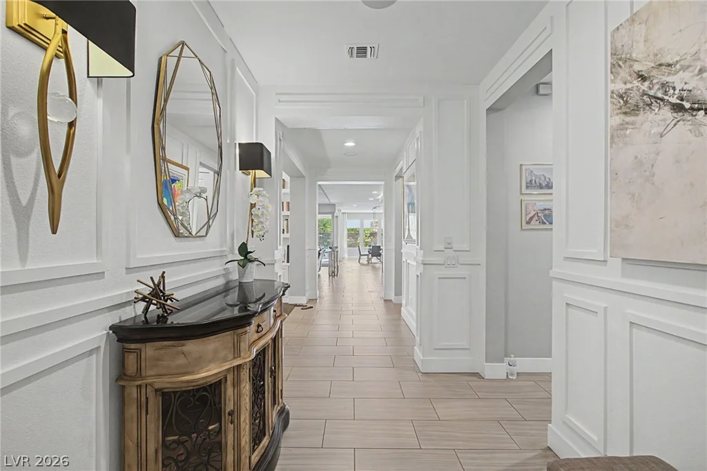 10433 Skye Paseo, Las Vegas, NV 89166