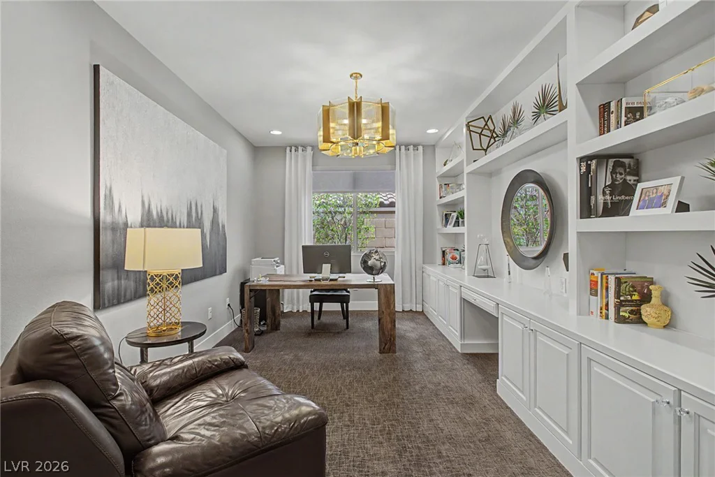 10433 Skye Paseo, Las Vegas, NV 89166