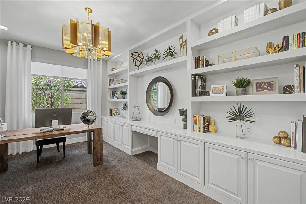 10433 Skye Paseo, Las Vegas, NV 89166