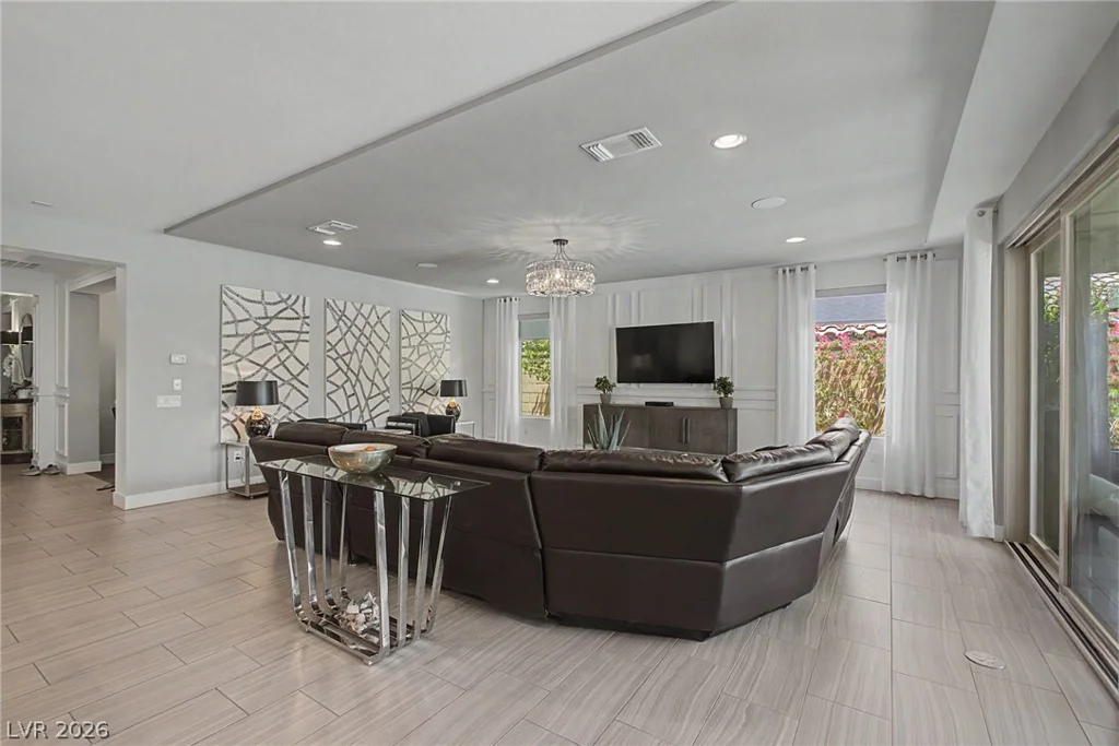 10433 Skye Paseo, Las Vegas, NV 89166