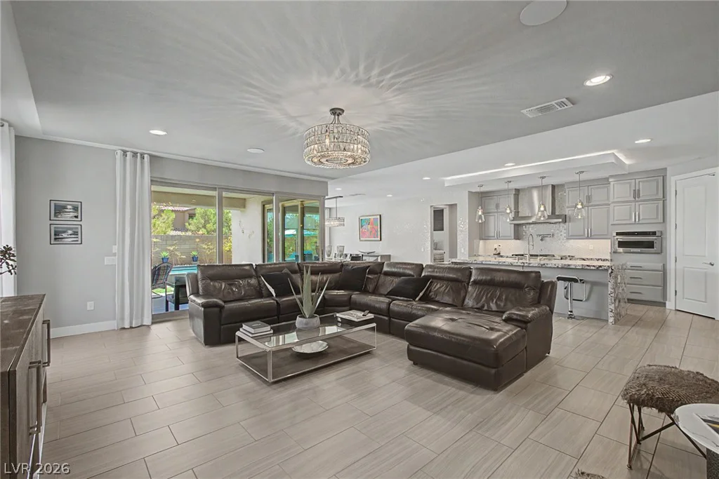 10433 Skye Paseo, Las Vegas, NV 89166