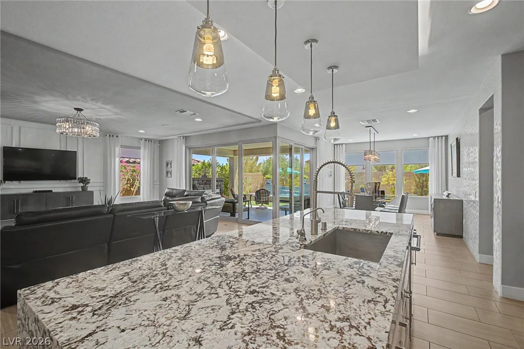 10433 Skye Paseo, Las Vegas, NV 89166