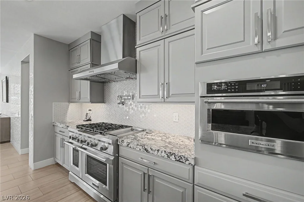 10433 Skye Paseo, Las Vegas, NV 89166