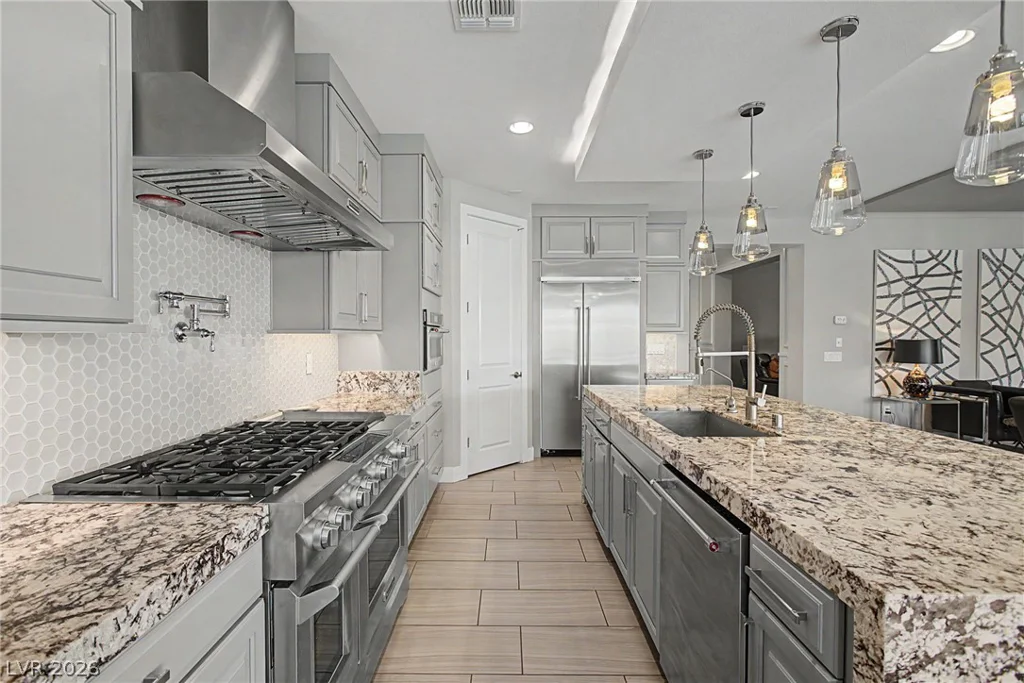 10433 Skye Paseo, Las Vegas, NV 89166