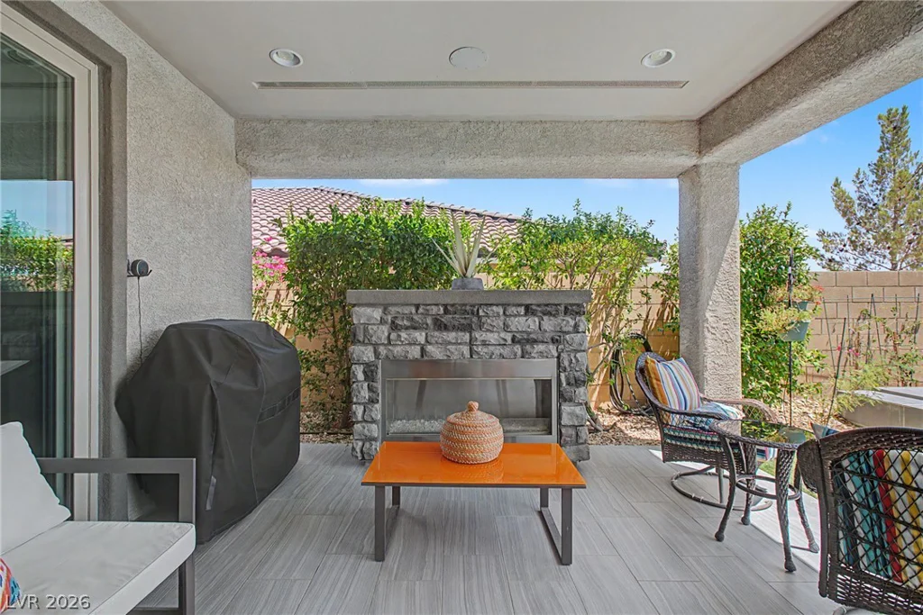 10433 Skye Paseo, Las Vegas, NV 89166