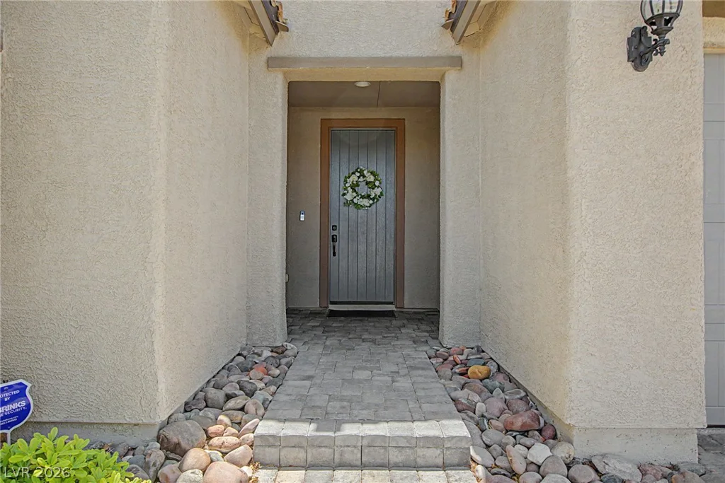 10433 Skye Paseo, Las Vegas, NV 89166