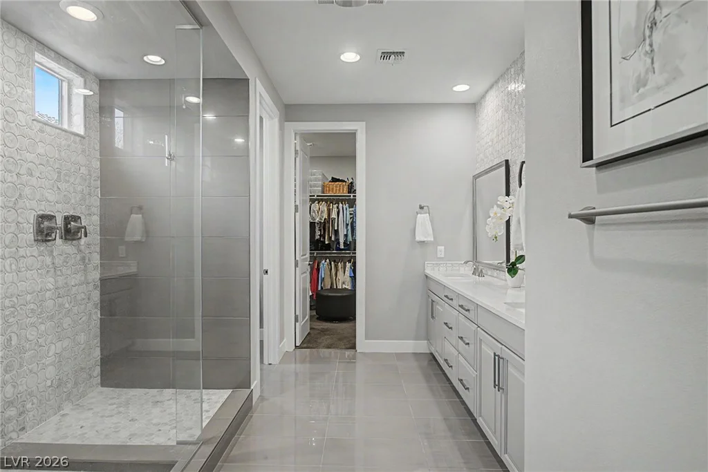 10433 Skye Paseo, Las Vegas, NV 89166