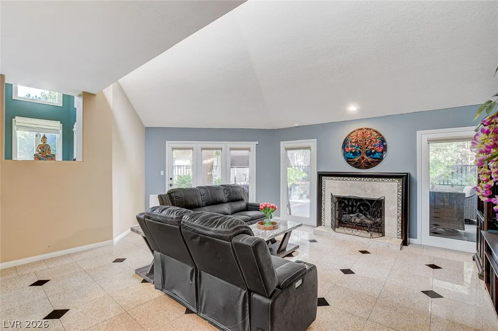 7201 Mission Hills, Las Vegas, NV 89113