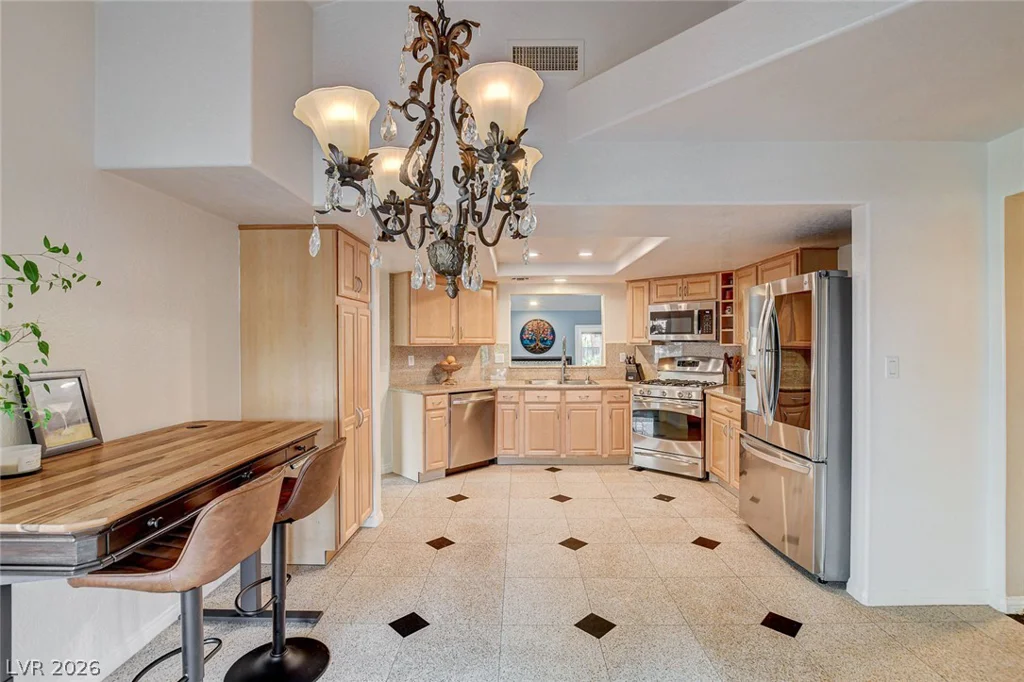 7201 Mission Hills, Las Vegas, NV 89113
