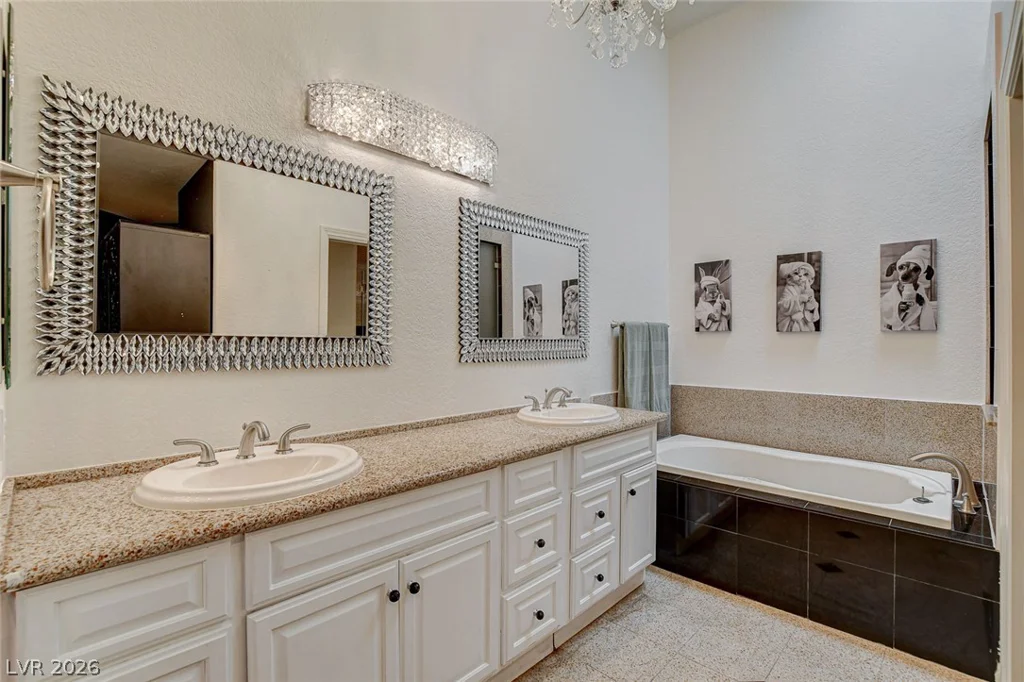 7201 Mission Hills, Las Vegas, NV 89113
