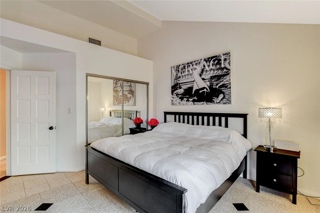 7201 Mission Hills, Las Vegas, NV 89113
