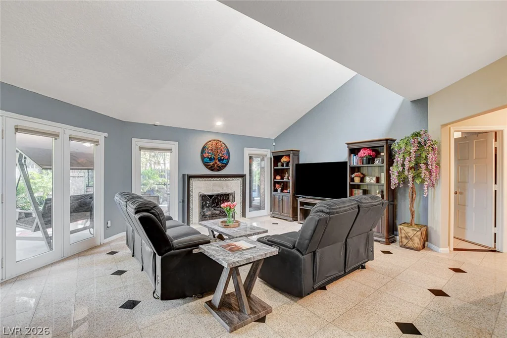 7201 Mission Hills, Las Vegas, NV 89113