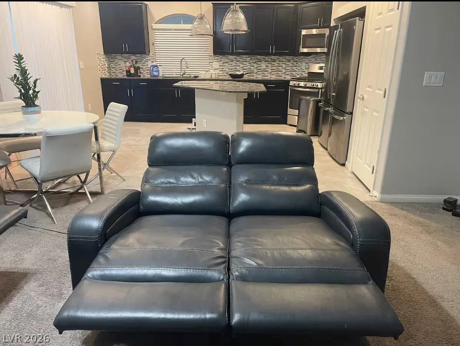 7066 Bronco, Las Vegas, NV 89118