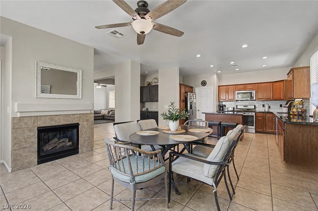 2424 Taragato, Henderson, NV 89052