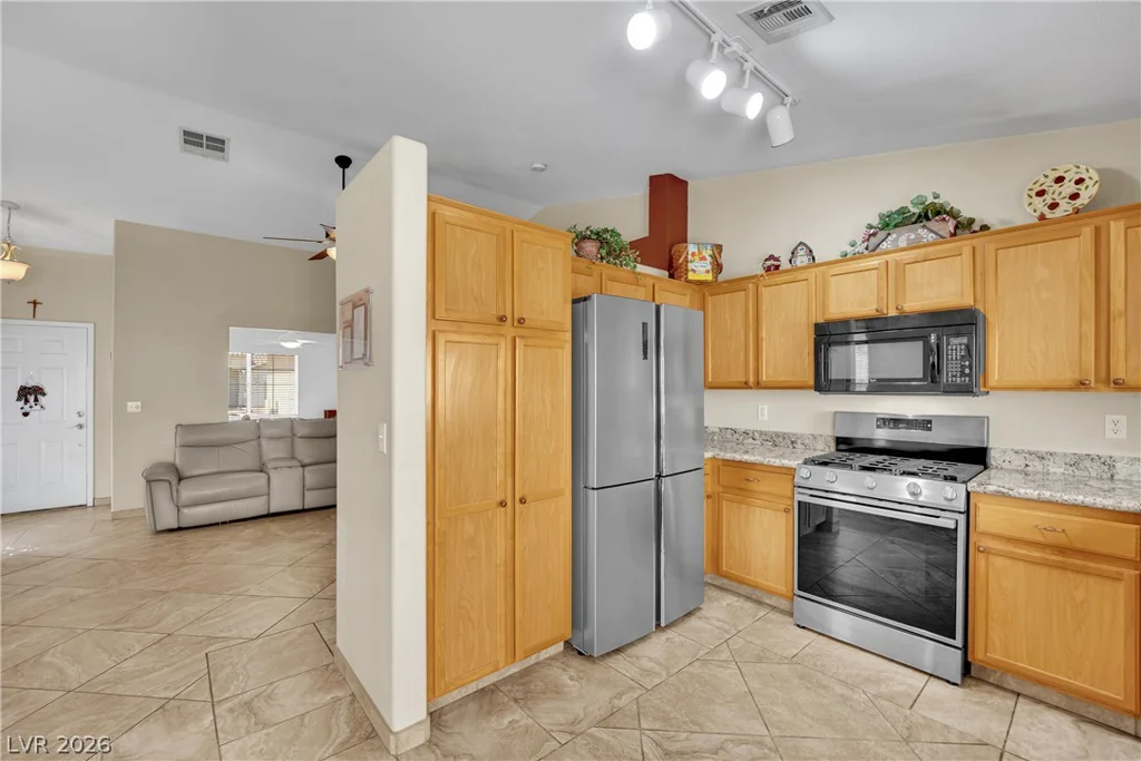3126 Crownline, North Las Vegas, NV 89031