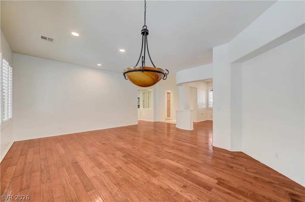 6641 Black Oaks, North Las Vegas, NV 89084
