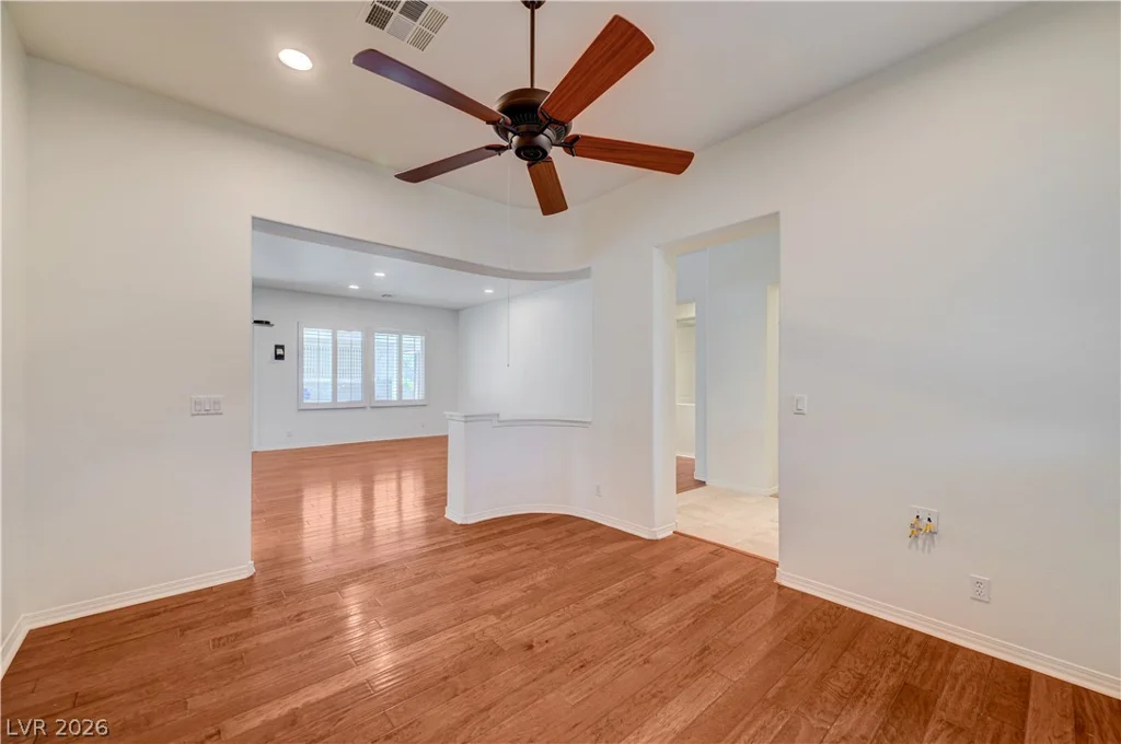 6641 Black Oaks, North Las Vegas, NV 89084