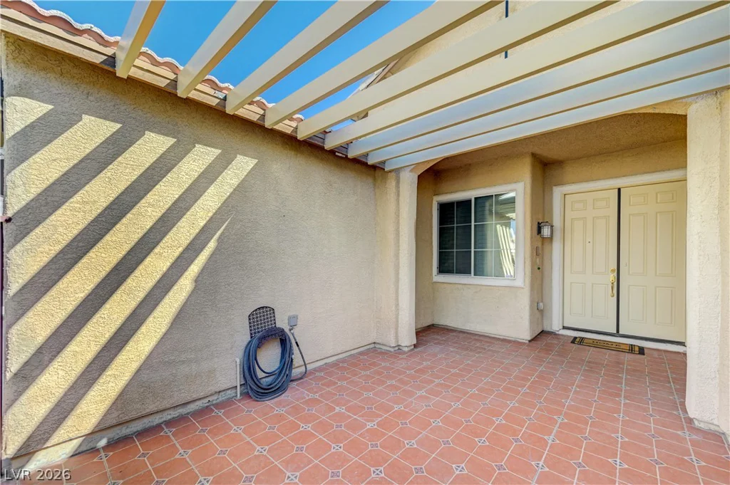 6641 Black Oaks, North Las Vegas, NV 89084
