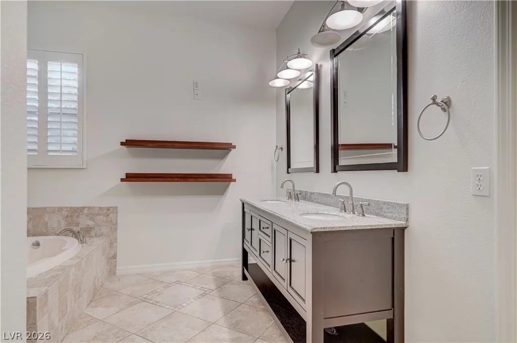 6641 Black Oaks, North Las Vegas, NV 89084