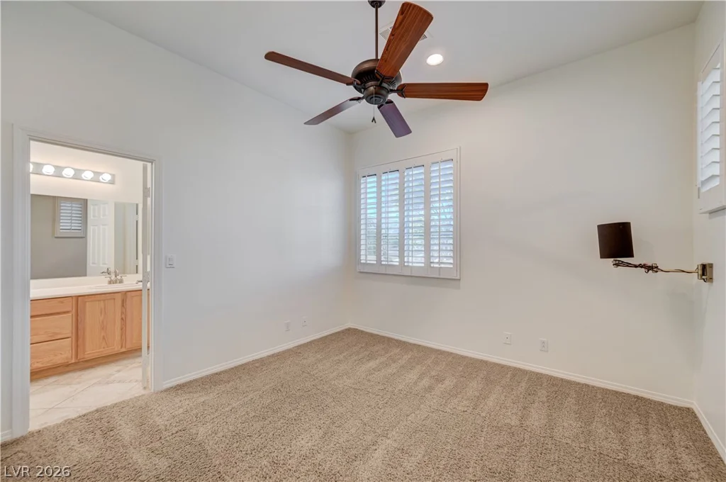 6641 Black Oaks, North Las Vegas, NV 89084