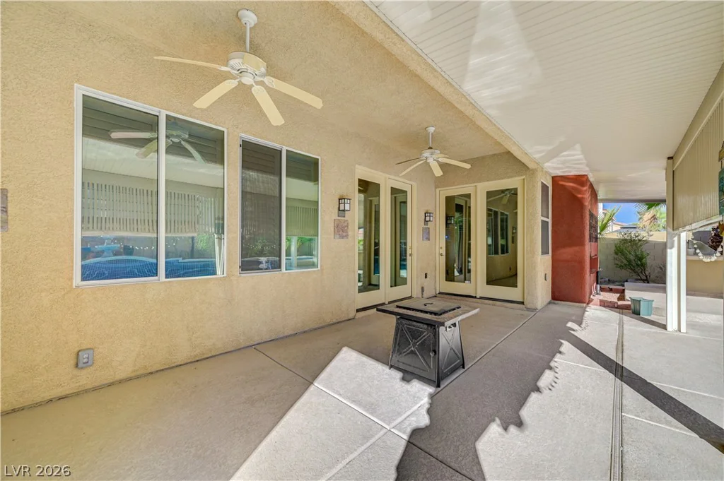 6641 Black Oaks, North Las Vegas, NV 89084