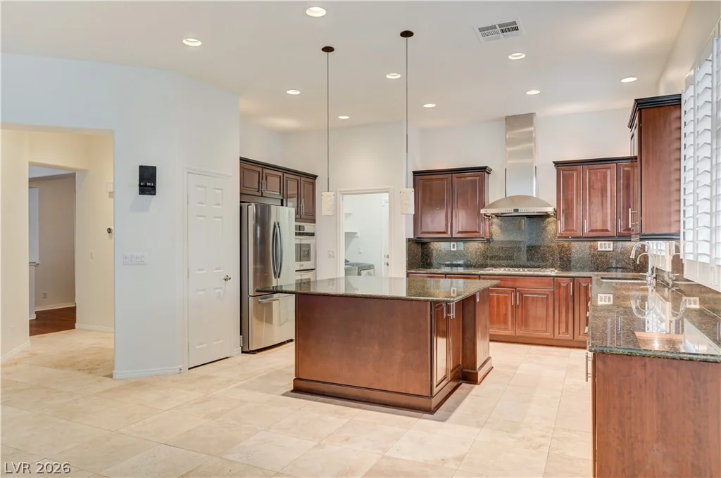 6641 Black Oaks, North Las Vegas, NV 89084