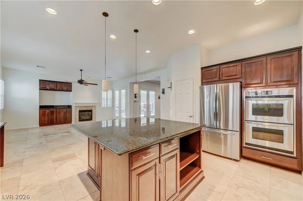 6641 Black Oaks, North Las Vegas, NV 89084