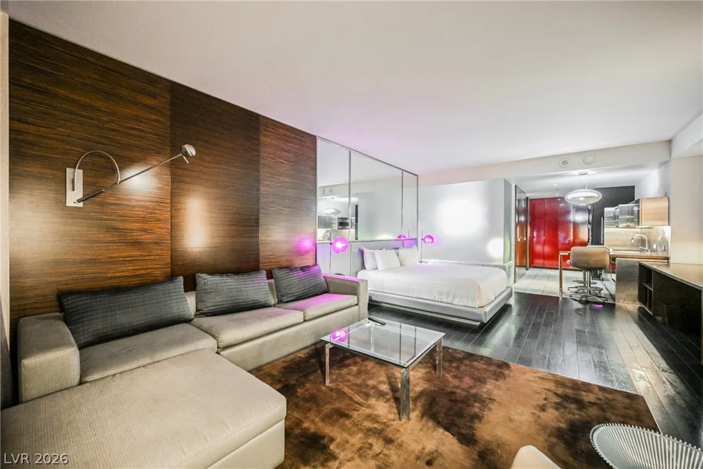 4381 Flamingo, Las Vegas, NV 89103