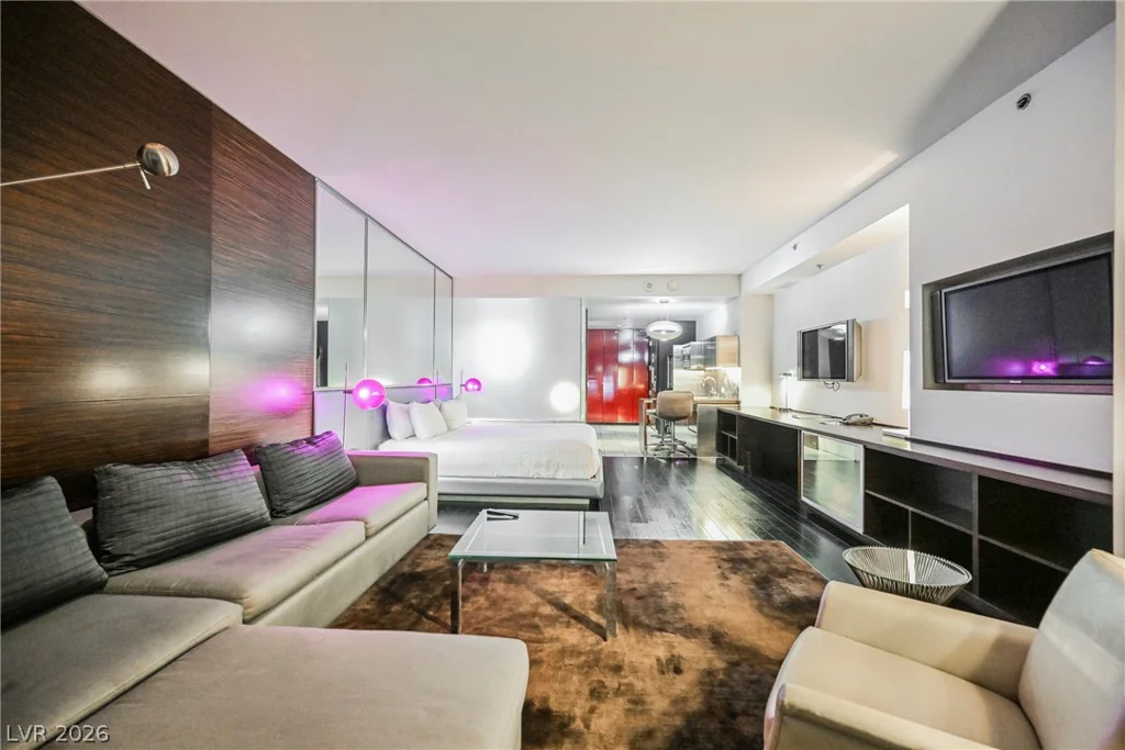 4381 Flamingo, Las Vegas, NV 89103