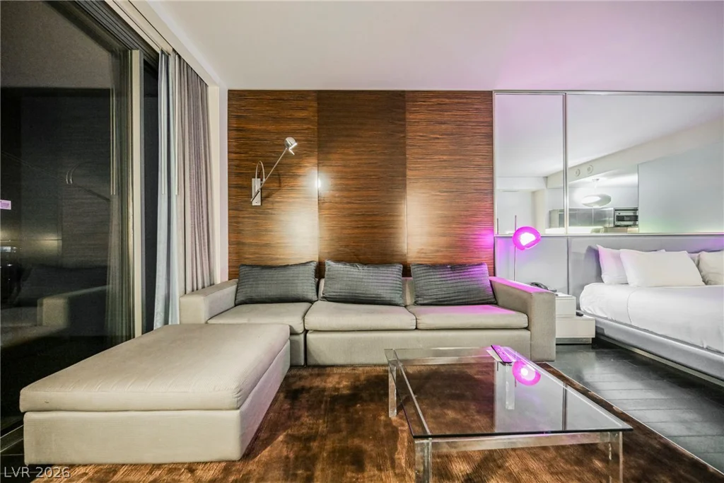 4381 Flamingo, Las Vegas, NV 89103