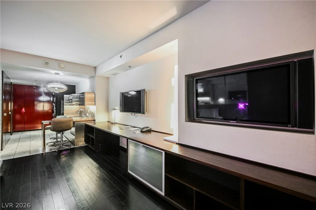4381 Flamingo, Las Vegas, NV 89103