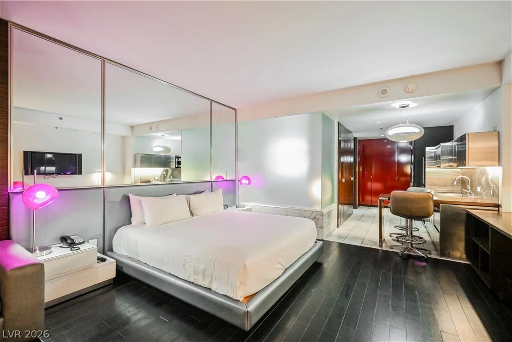4381 Flamingo, Las Vegas, NV 89103