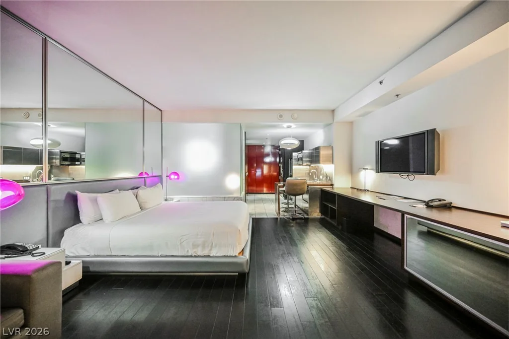 4381 Flamingo, Las Vegas, NV 89103