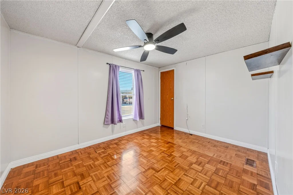 60 Zapata, Pahrump, NV 89048